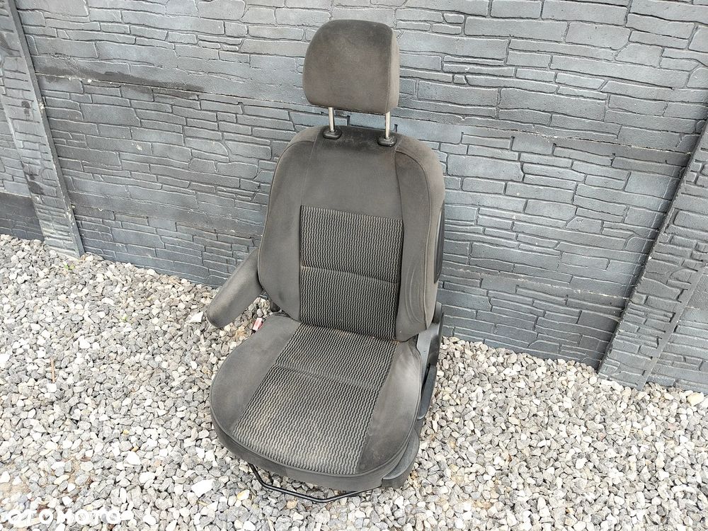 FOTEL LEWY KIEROWCY PEUGEOT 207 307 PODŁOKIETNIK - 1
