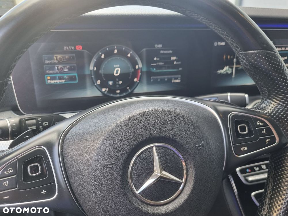 Mercedes-Benz Klasa E 220 d 4-Matic Business Edition 9G-TRONIC - 22