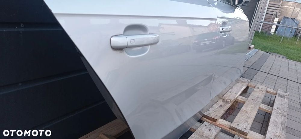 AUDI A4 B8 Sedan drzwi lewe  tylne LX7W - 8
