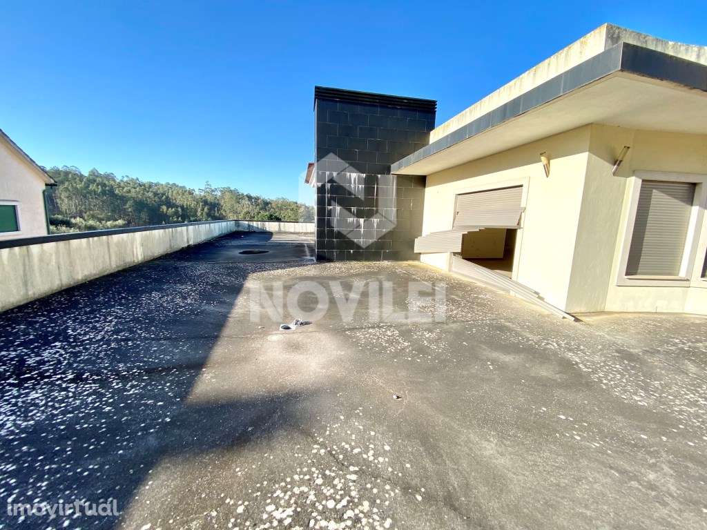 Moradia Isolada T5 c/1021m2 construção, terreno c/1595m2. - Grande imagem: 3/35