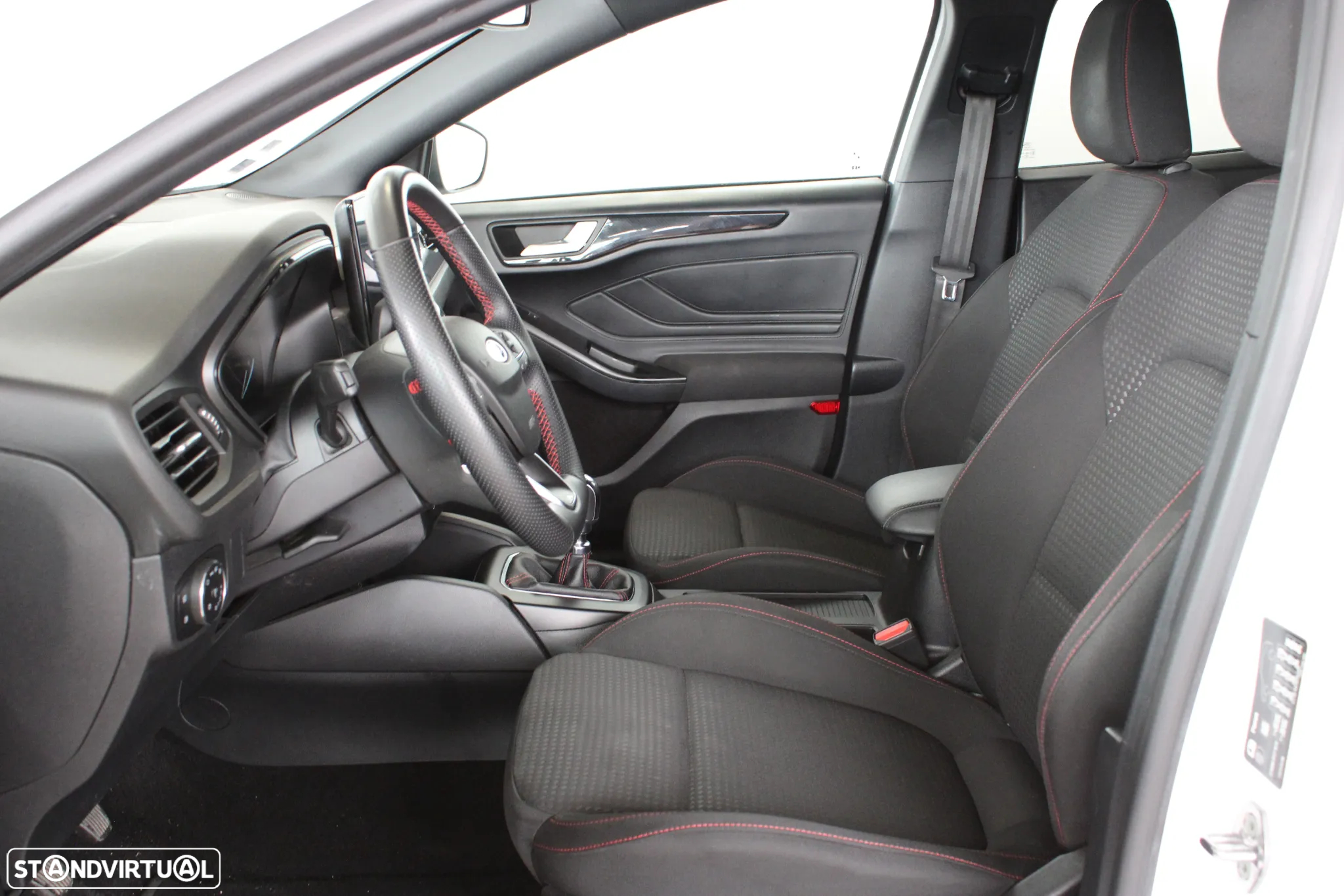 Ford Focus SW 1.0 EcoBoost MHEV ST-Line - 6