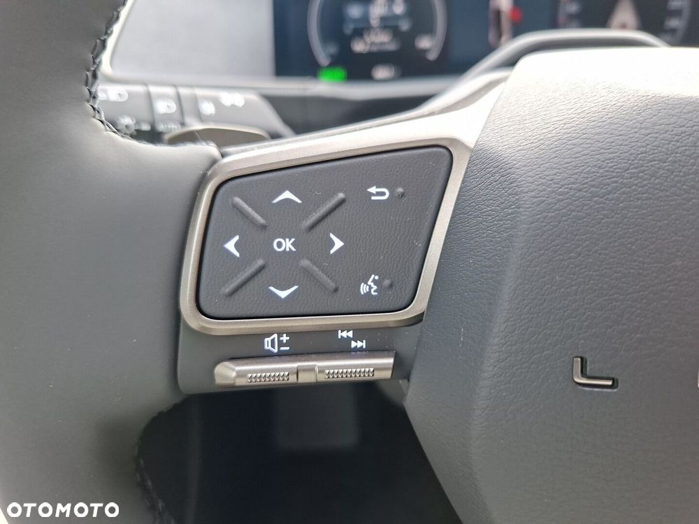 Lexus ES 500e Prestige AWD - 32