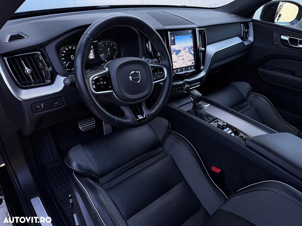 Volvo XC 60 T6 AWD R-Design - 11