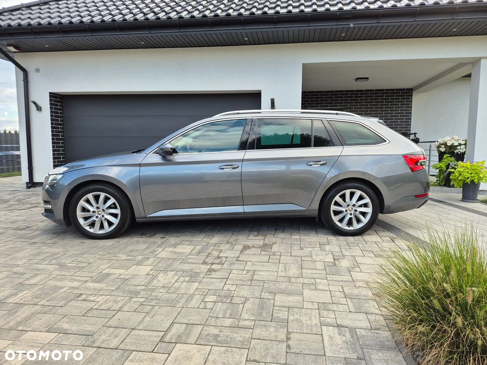 Skoda Superb 2.0 TDI SCR Style DSG - 35