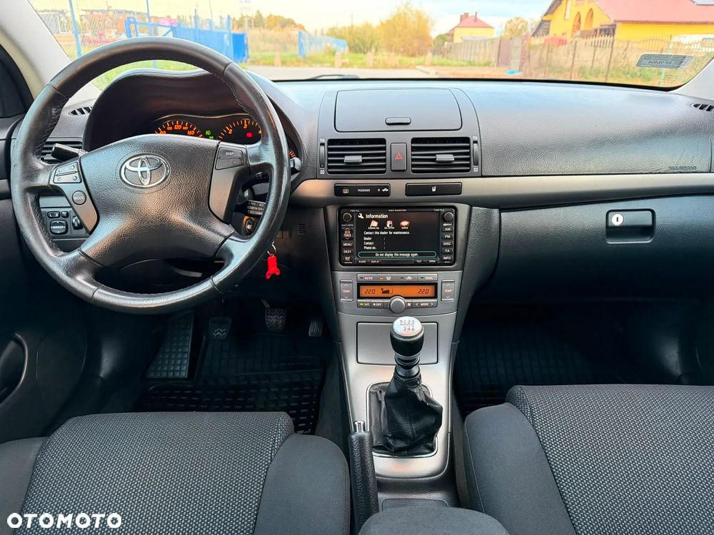 Toyota Avensis 2.0 D-4D Premium - 34