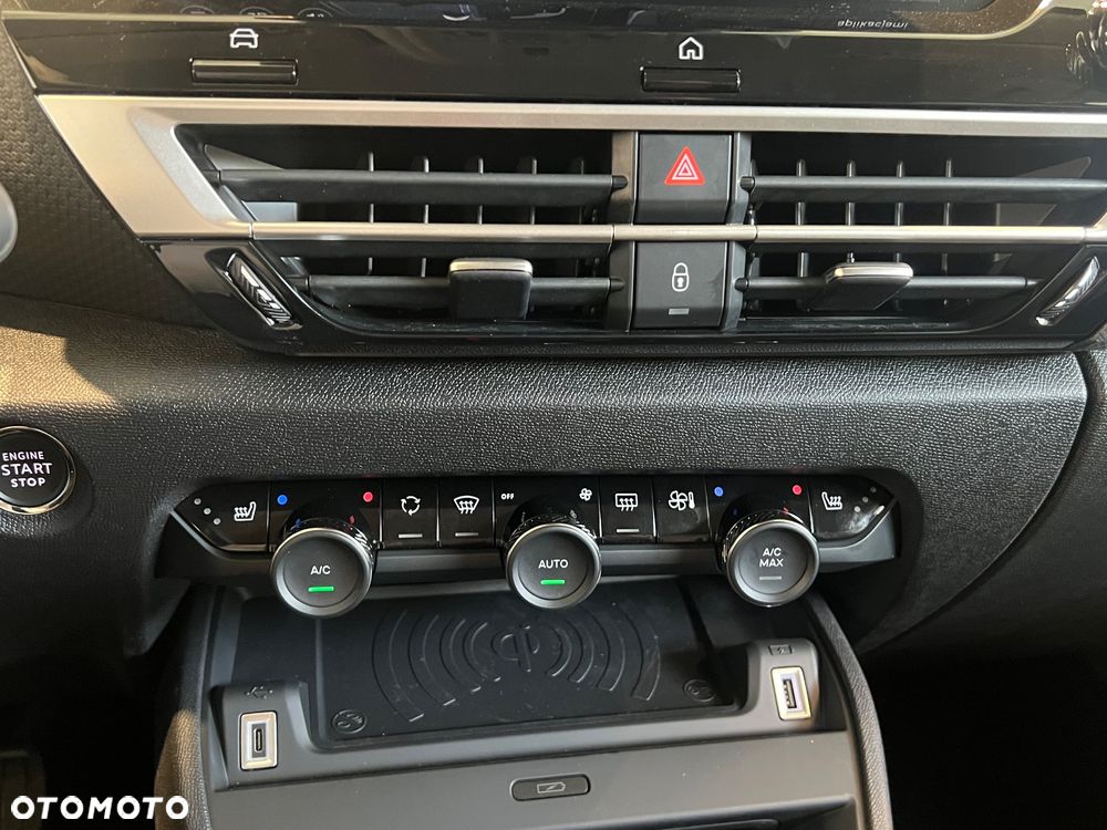 Citroën C4X 1.2 mHEV Max eDCT6 - 17