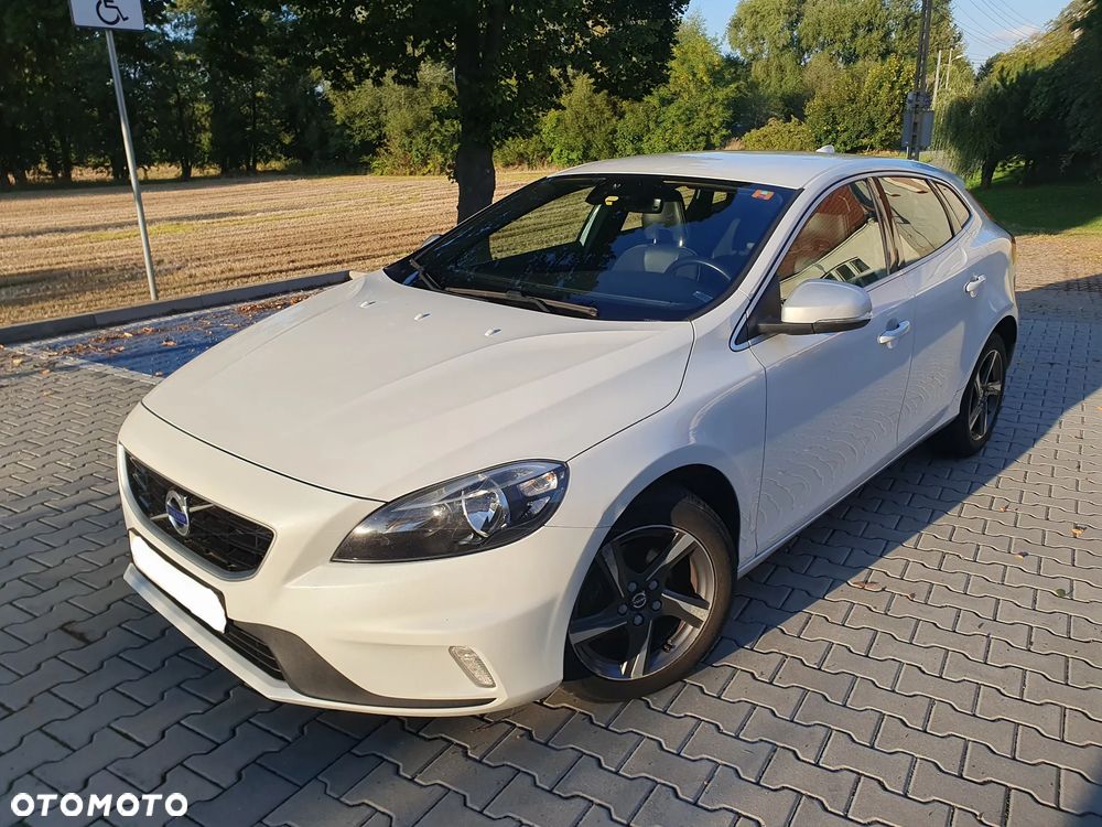 Volvo V40 D2 Drive-E R-Design Kinetic - 28