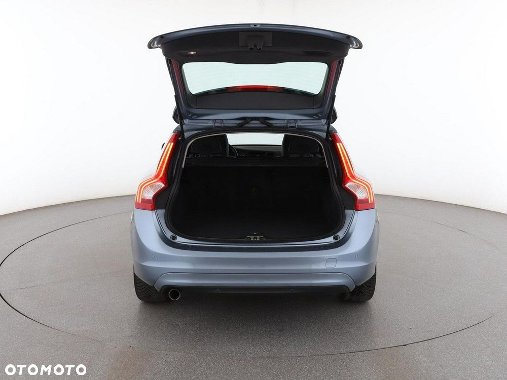 Volvo V60 D2 Summum - 20