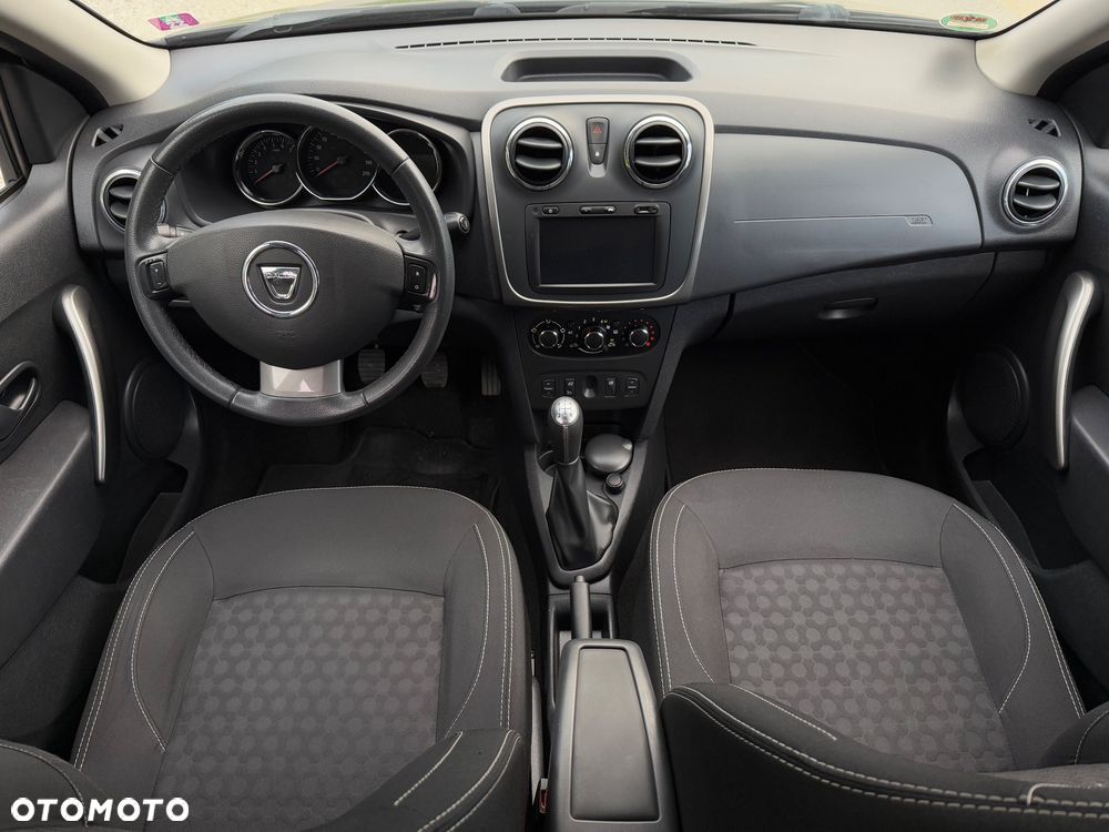 Dacia Logan TCe 90 S&S Laureate - 29