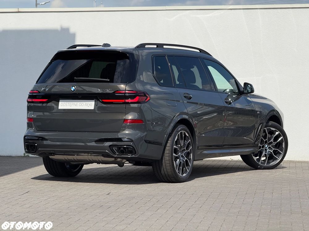BMW X7 - 12
