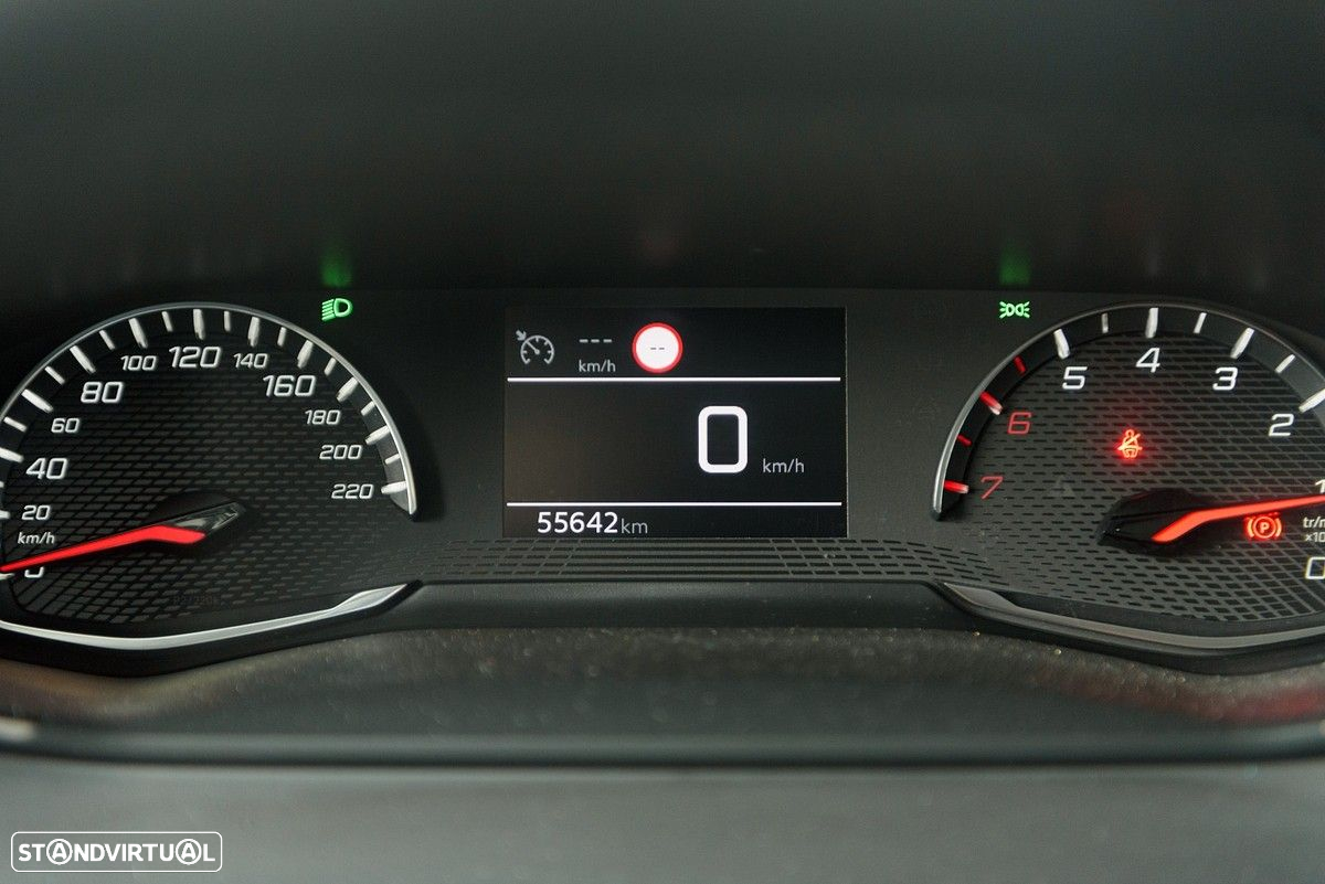 Peugeot 208 1.2 PureTech Active Pack - 43