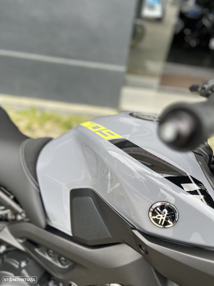 Yamaha MT-09 - 5