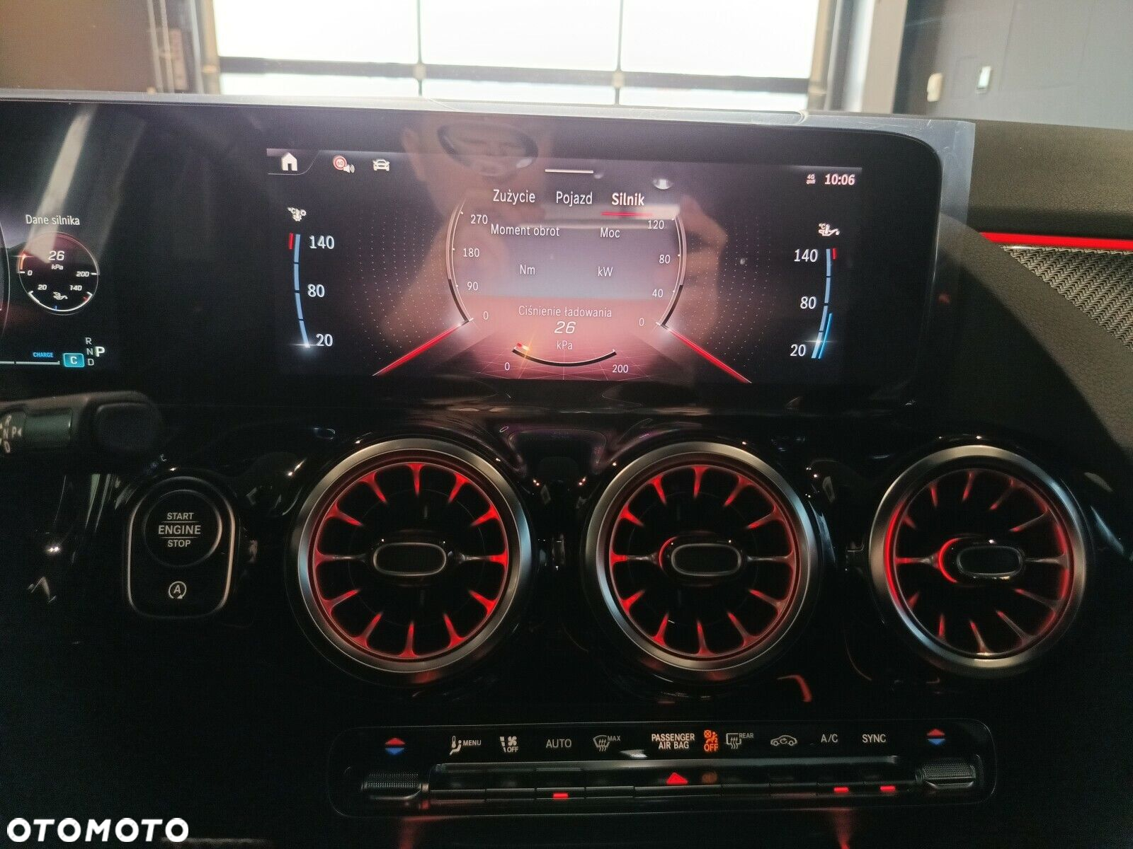 Mercedes-Benz GLA - 14