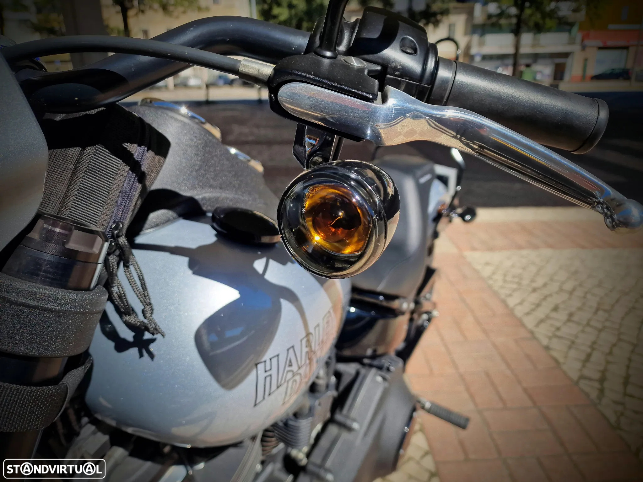 Harley-Davidson FXLR Low Rider S - 17