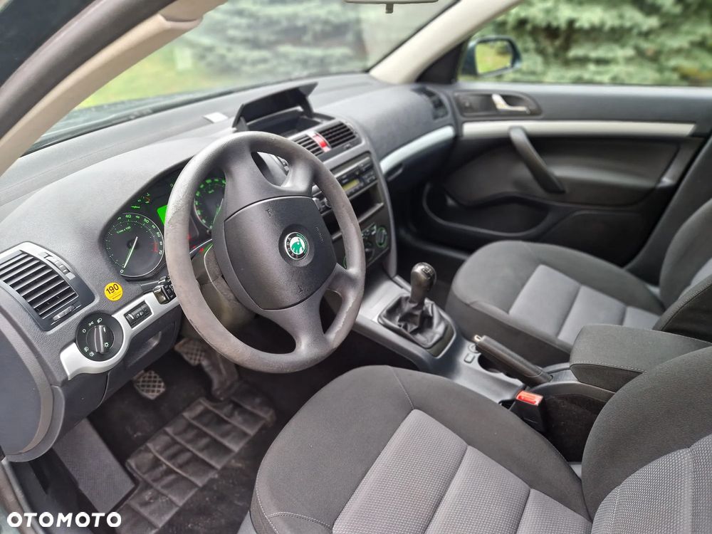 Skoda Octavia 1.8 T FSI Ambiente - 14