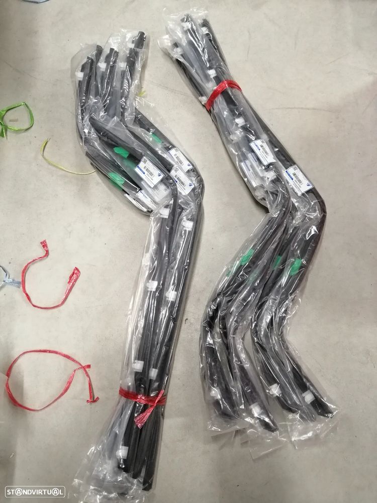 Raspador de vidro porta Toyota Dyna 150 250 e 280 68162-95402 68161-95403 - 1