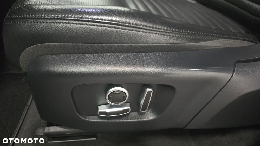 Land Rover Discovery Sport D200 Dynamic S - 15