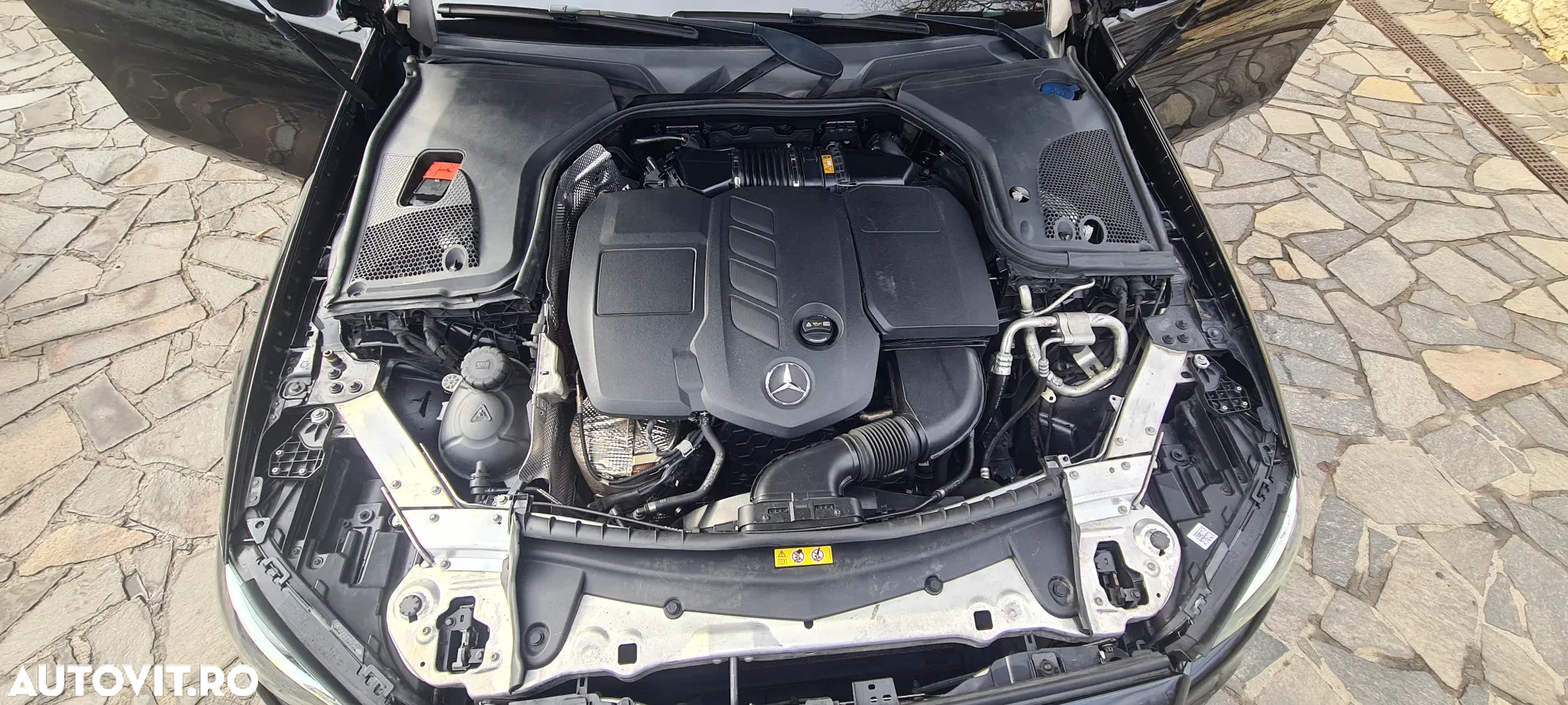 Mercedes-Benz E 220 d 9G-TRONIC AMG Line - 17