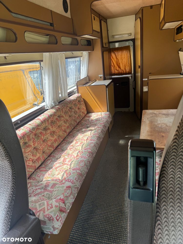 Mercedes-Benz 207D KAMPER - 13