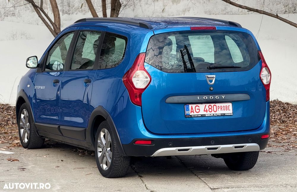 Dacia Lodgy TCe 115 Stepway - 4