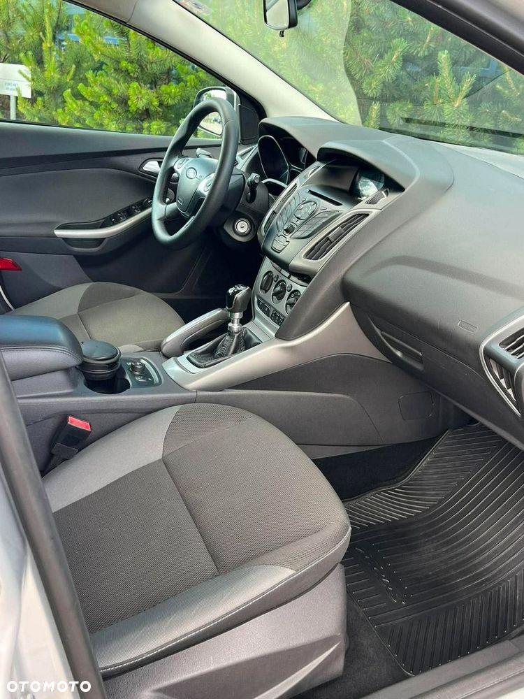 Ford Focus - 11