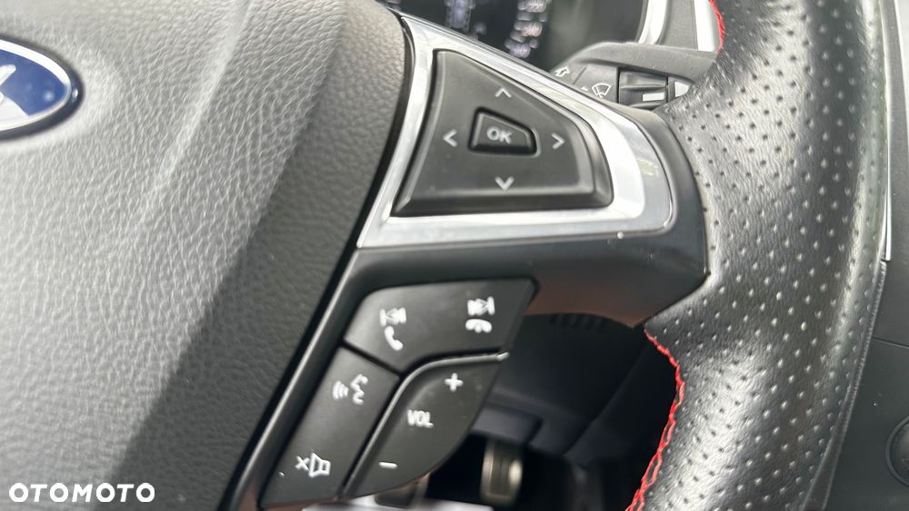 Ford S-Max - 28