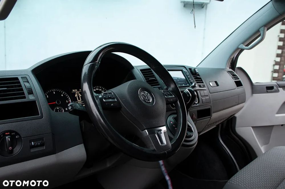 Volkswagen Transporter - 25