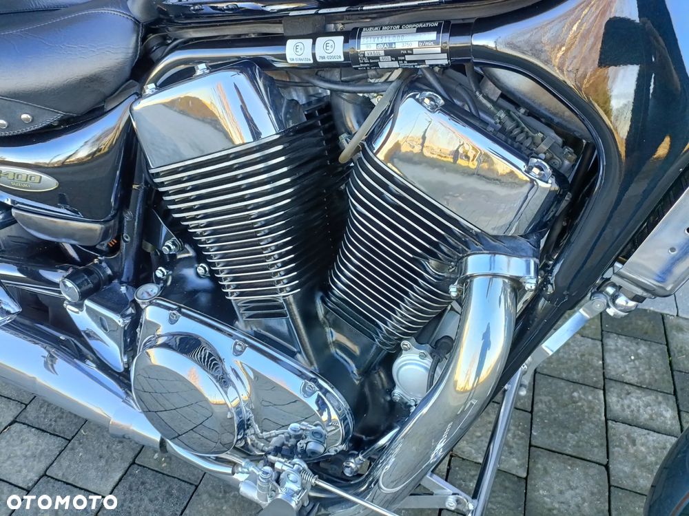 Suzuki Intruder - 29