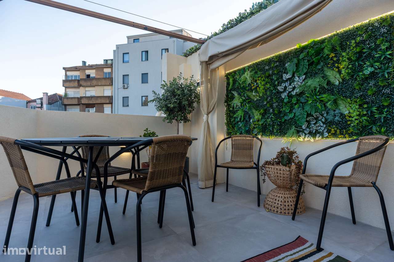 Apartamento com terraço na Rua doze casas - Grande imagem: 3/29