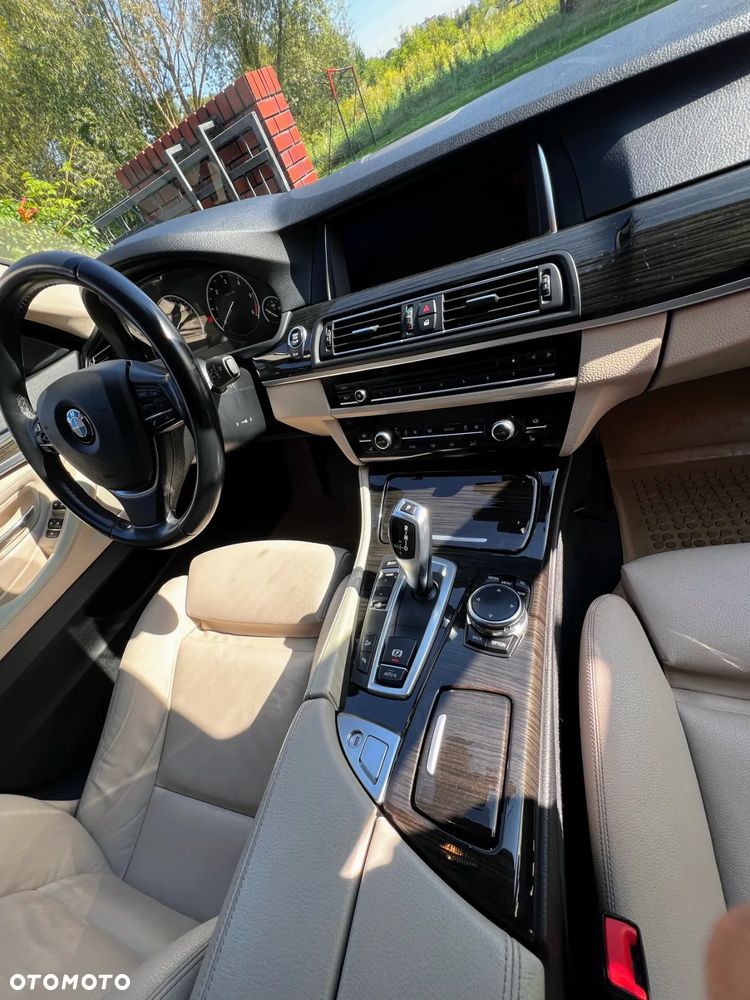 BMW Seria 5 520d xDrive Luxury Line - 27