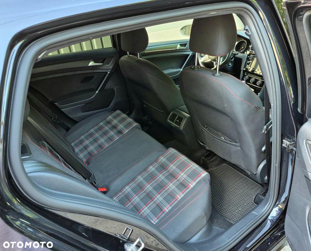 Volkswagen Golf 2.0 TSI BMT GTI Performance - 17