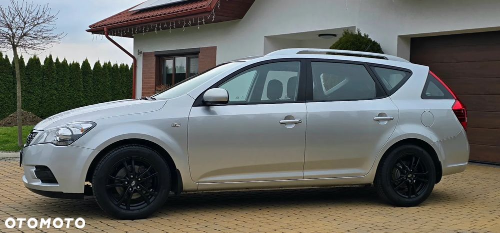 Kia Ceed - 5