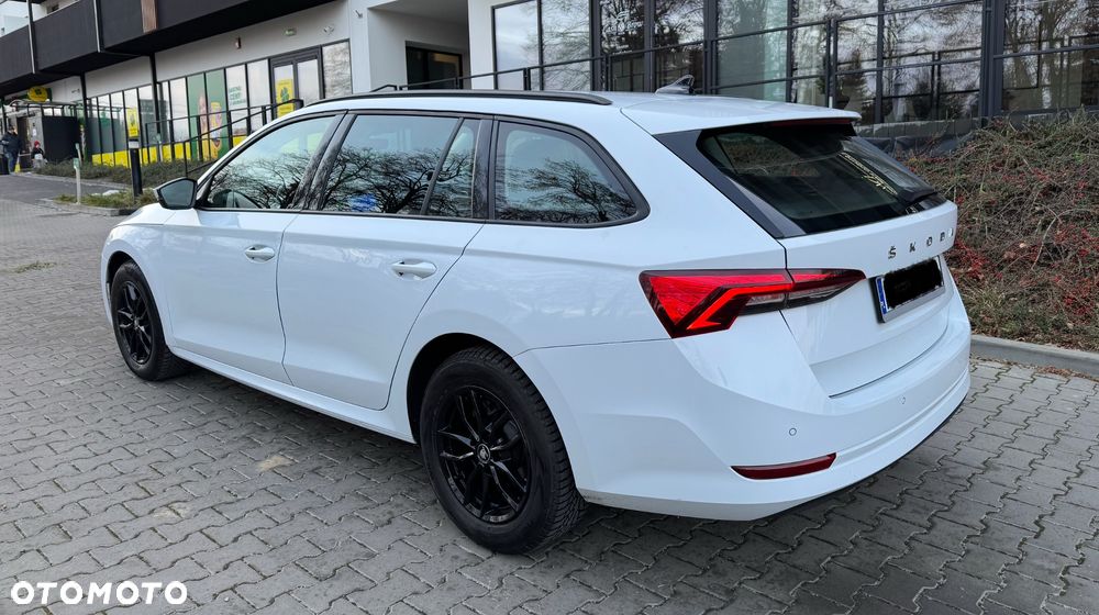 Skoda Octavia 1.5 TSI Base - 4