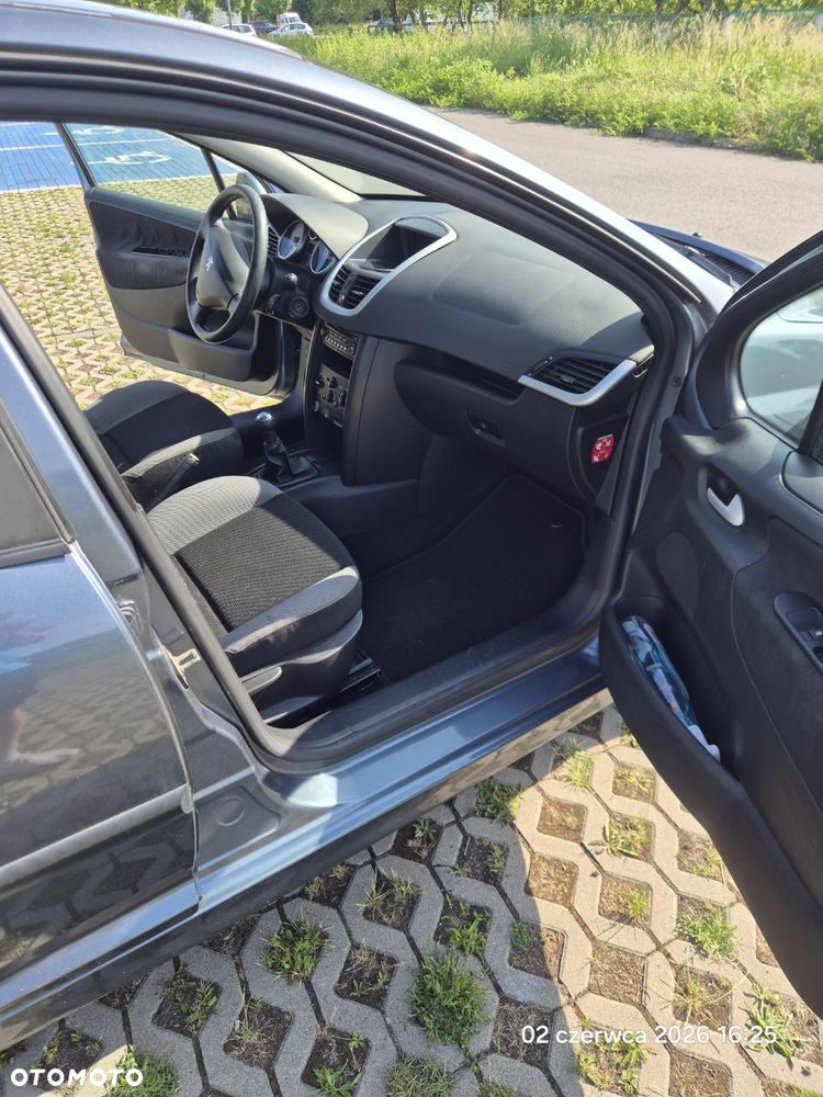 Peugeot 207 1.4 16V Presence - 8