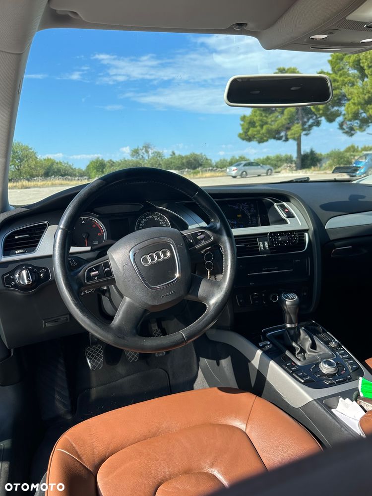 Audi A4 Avant - 10