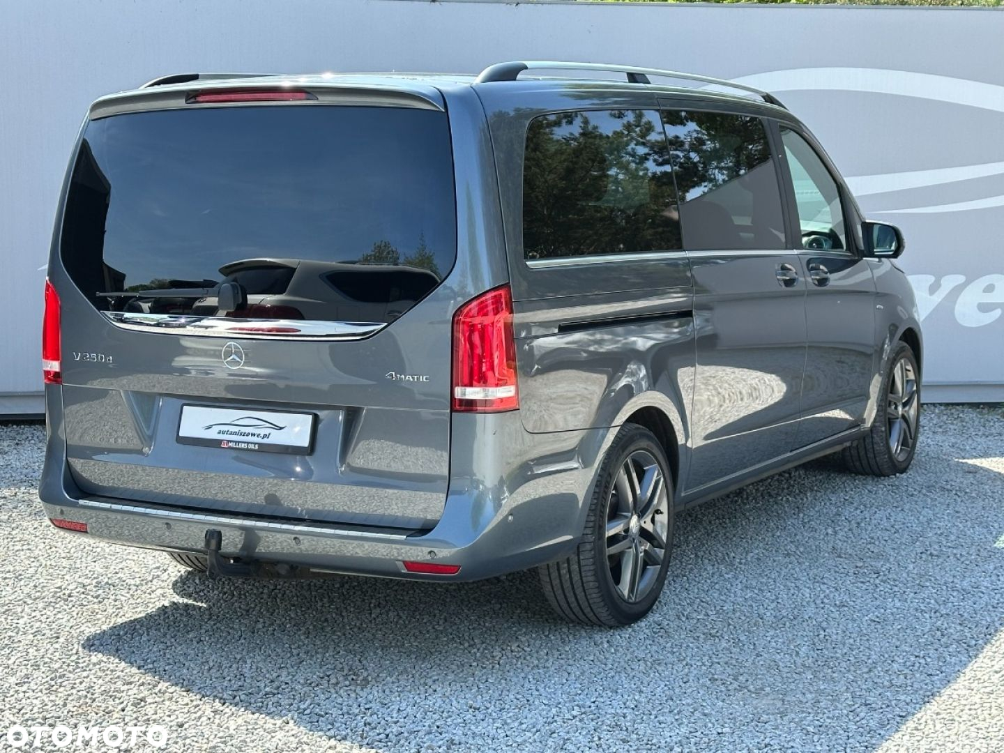 Mercedes-Benz Klasa V - 20