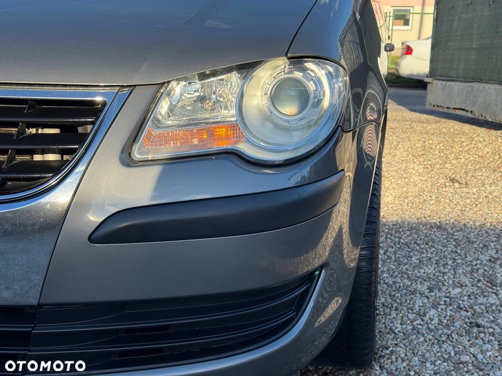 Volkswagen Touran 1.9 TDI DPF Blue Motion Trendline - 14