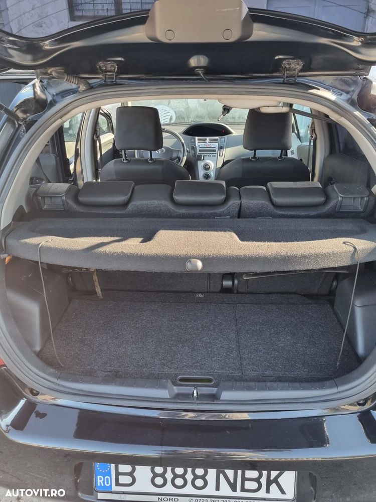 Toyota Yaris - 5