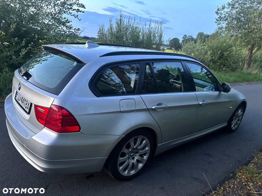 BMW Seria 3 318d DPF - 10