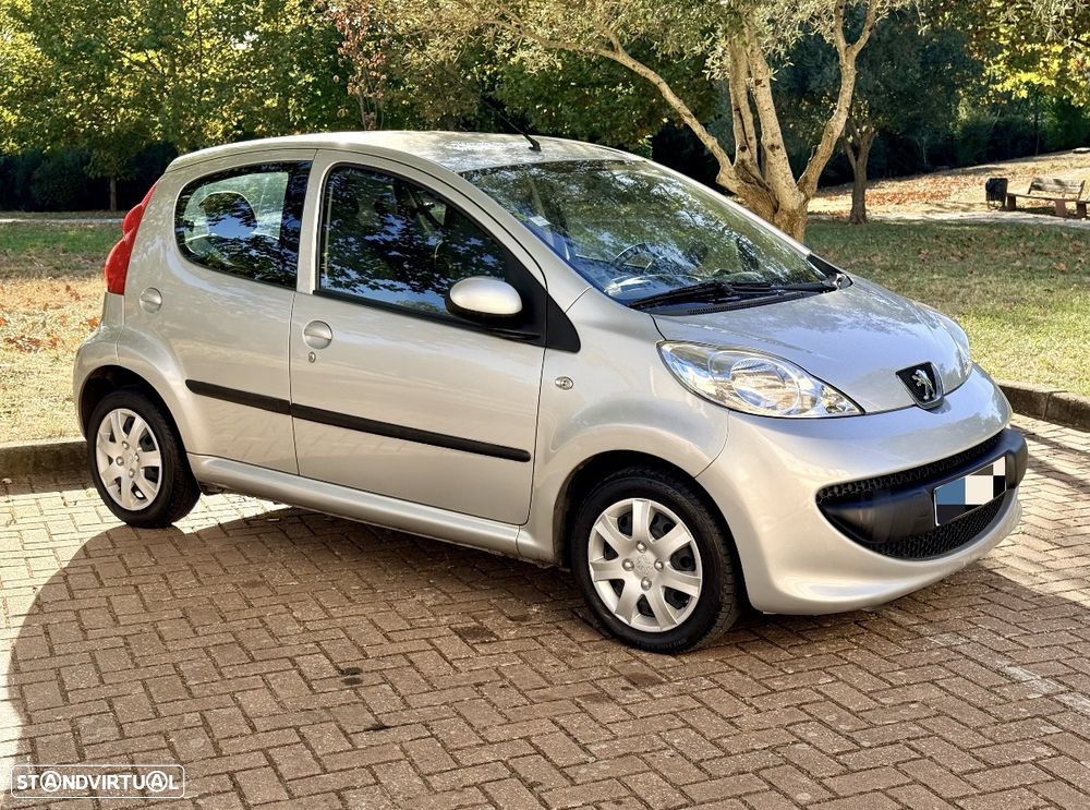Peugeot 107 1.4 HDi Trendy - 3