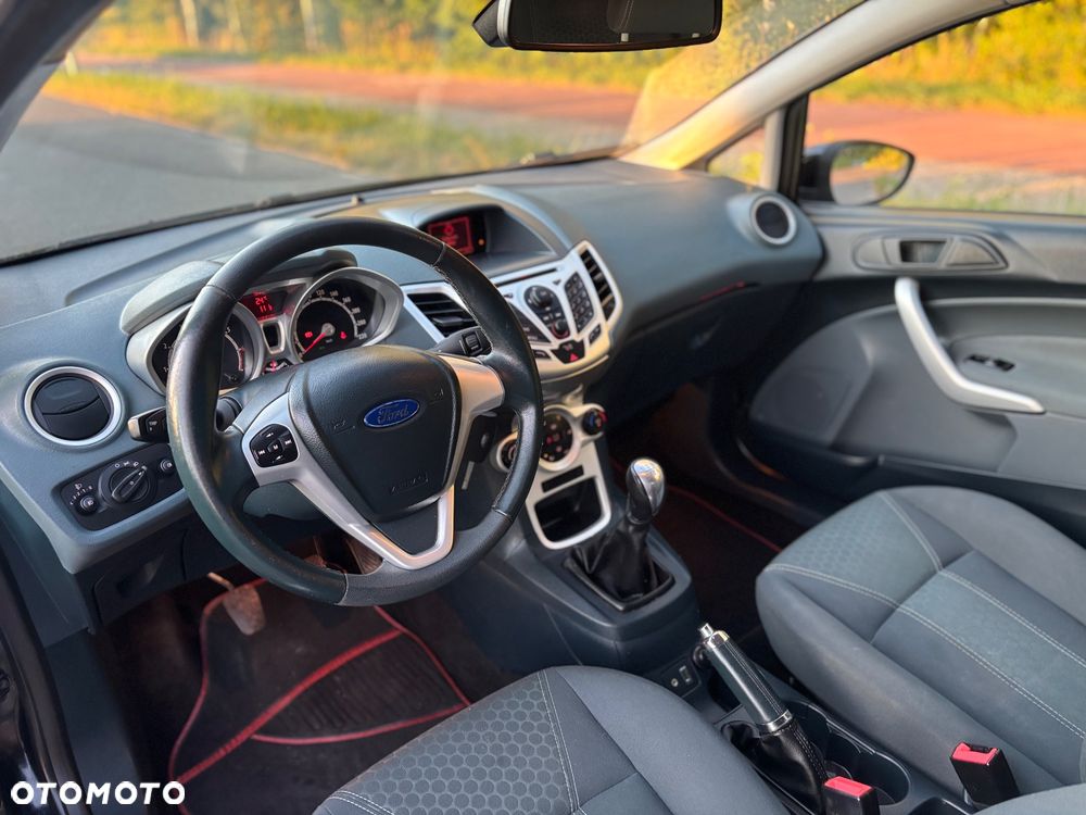Ford Fiesta 1.4 Titanium - 9