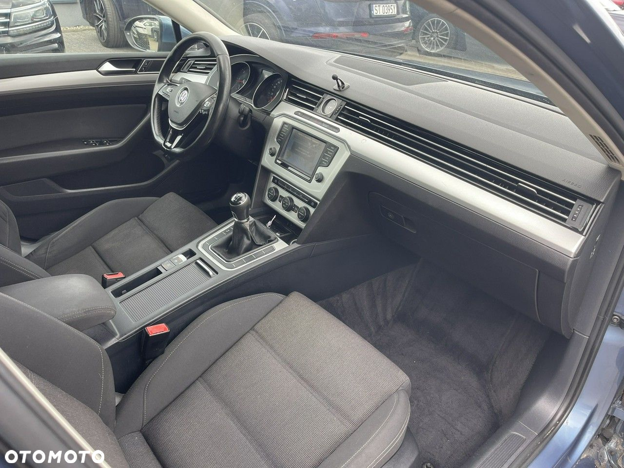 Volkswagen Passat 2.0 TDI BMT Comfortline - 9