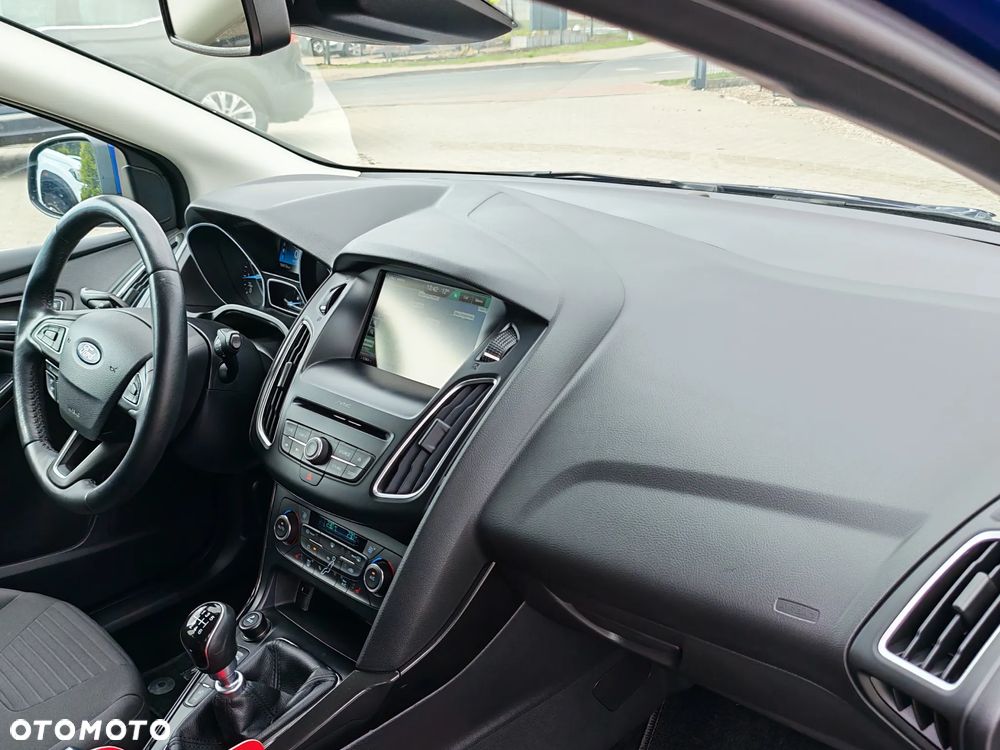 Ford Focus SW 1.0 EcoBoost Titanium ASS - 17