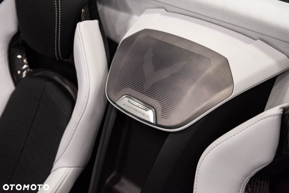 Chevrolet Corvette - 3