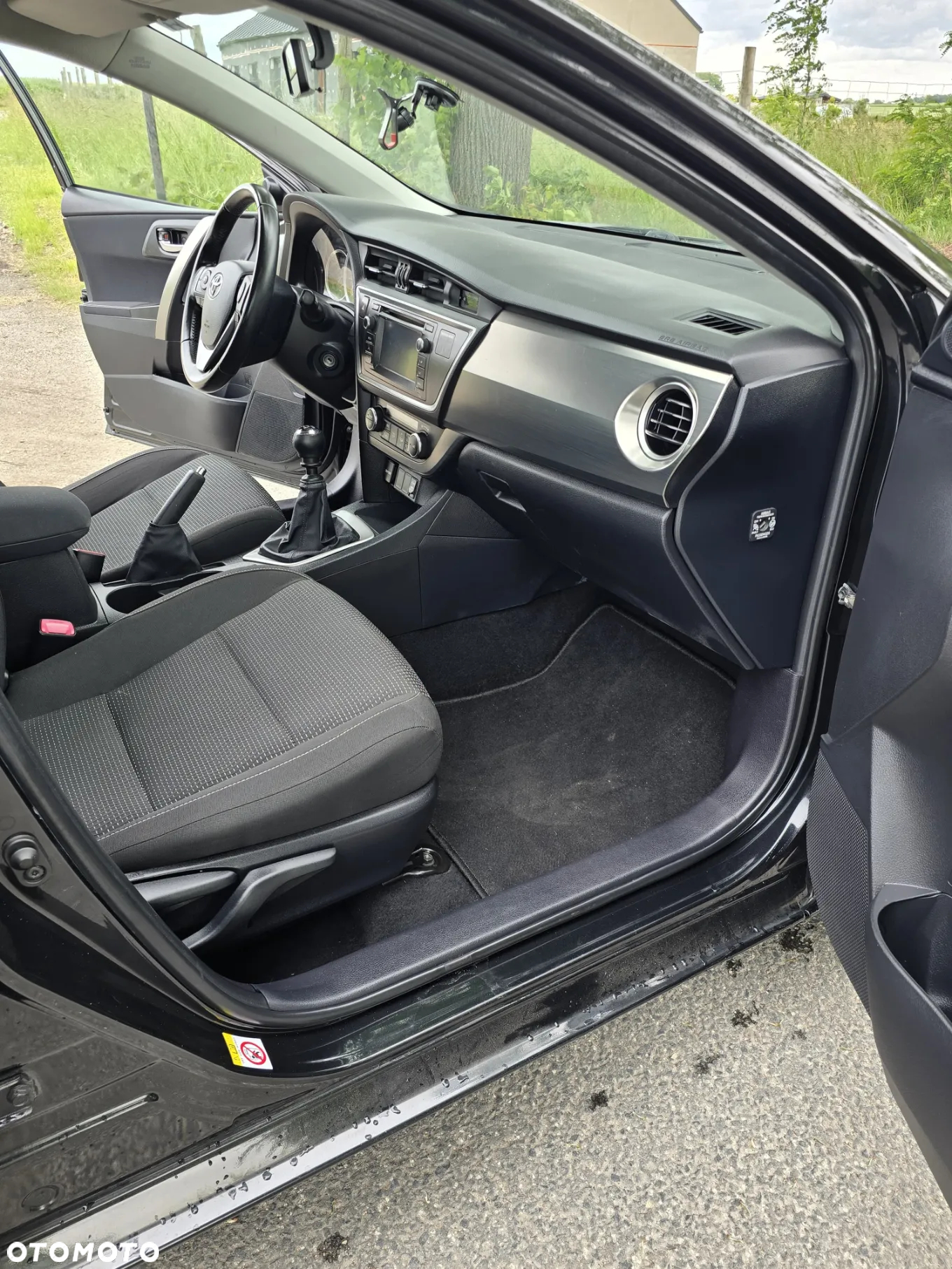 Toyota Auris 1.6 Premium - 14
