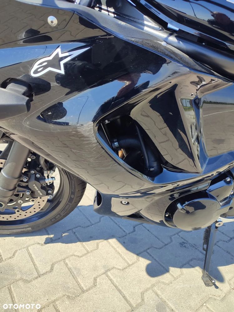 Suzuki GSX - 4