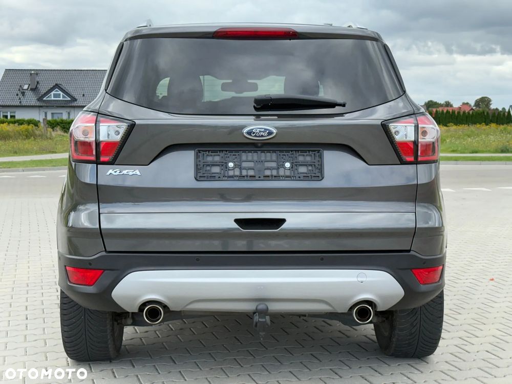 Ford Kuga 1.5 EcoBoost 2x4 Titanium - 10