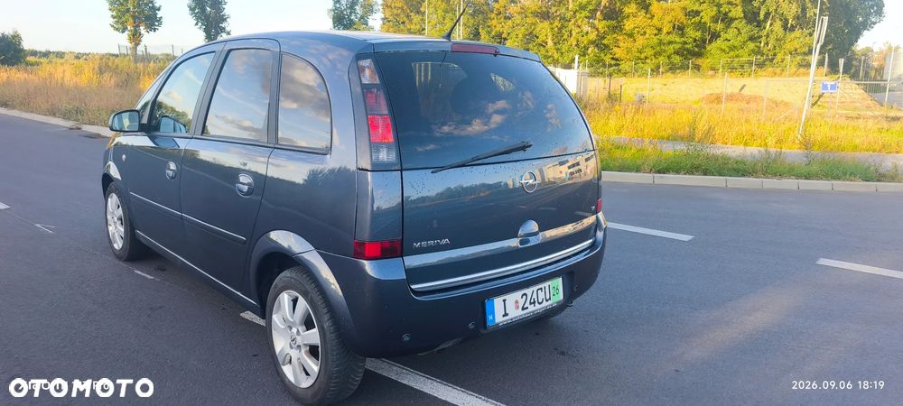 Opel Meriva 1.8 16V Easytronic Cosmo - 8