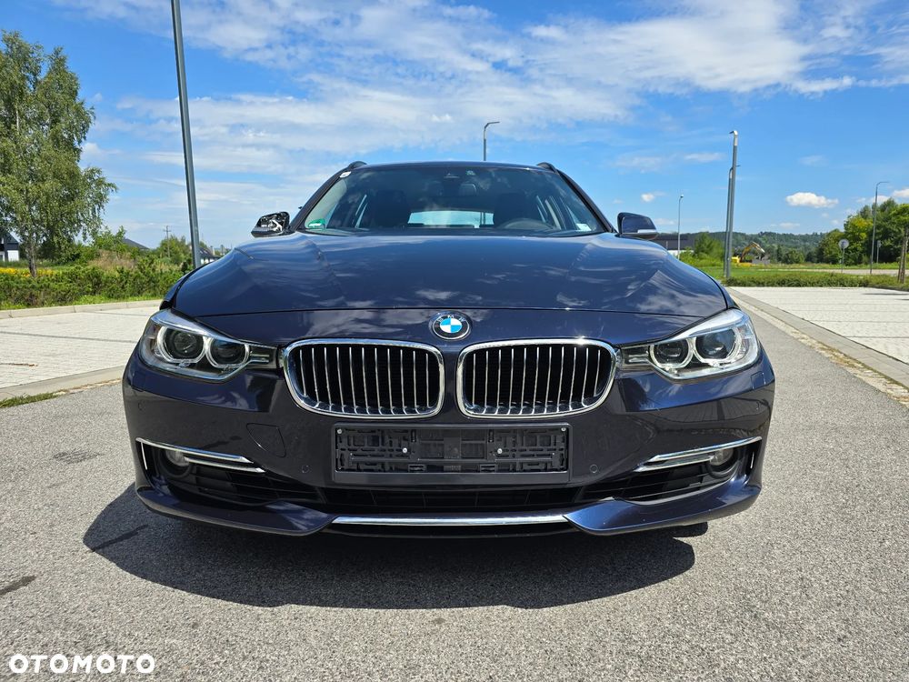 BMW Seria 3 328i Touring Luxury Line - 15