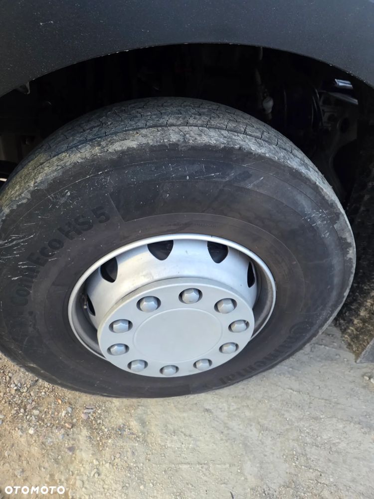 Renault Gama at 480 - 10